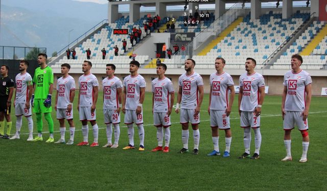 Erbaa’daki Maçta Güvenlik Görevlileri Tribünlerden Fazlaydı