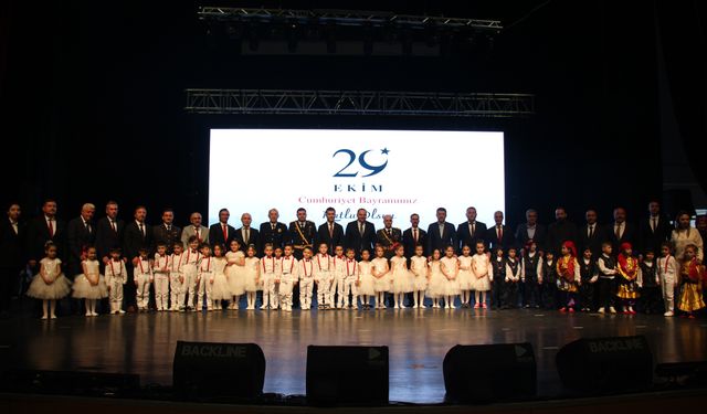 Erbaa’da Cumhuriyet’in 102. Yılı Coşkuyla Kutlandı