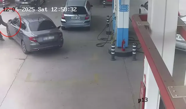 Ehliyetsiz Sürücü Uyarılınca Araç Aynasını Kırdı