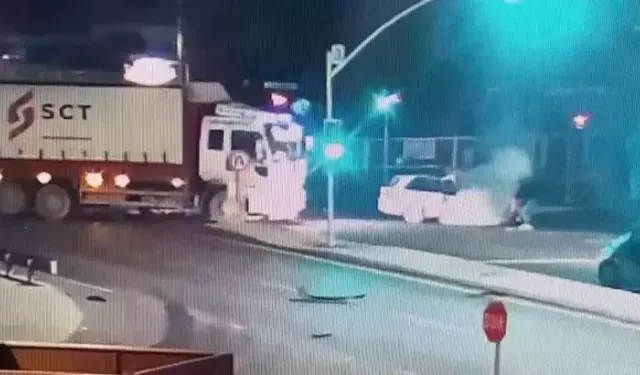 Feci Kaza: Otomobil Alev Aldı, 1 Ölü 1 Yaralı