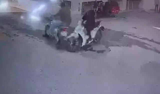 İki Motosiklet Çarpıştı: 2 Yaralı