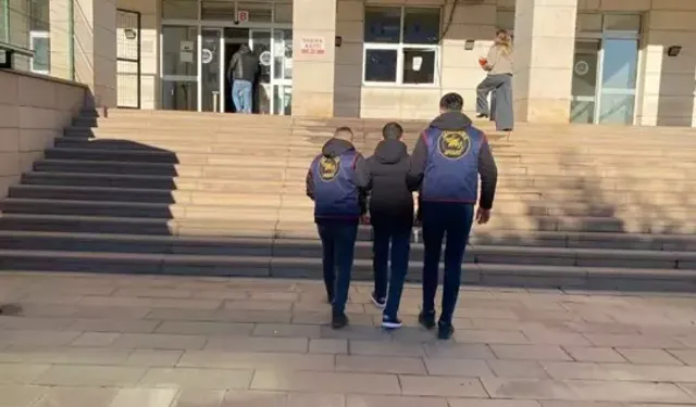 Jandarma Operasyonlarında 89 Aranan Şüpheli Yakalandı