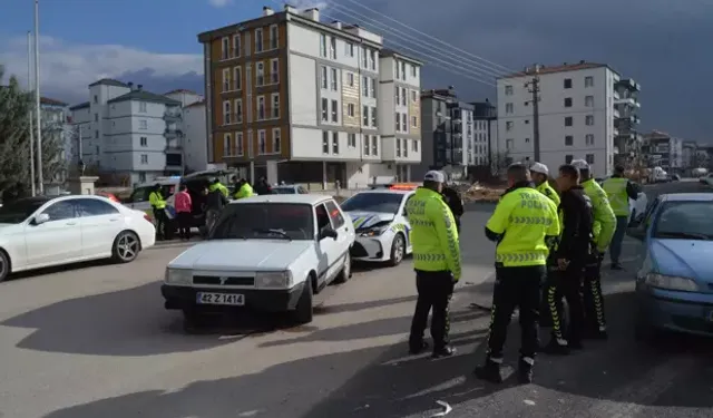 Polisten Kaçan Sürücü Kaza Yapınca Yakalandı