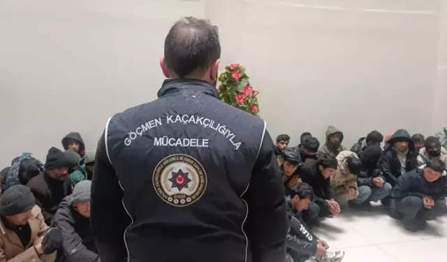 TIR’da 42 Kaçak Göçmen Yakalandı, 2 Şüpheli Gözaltında