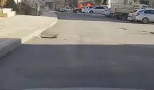 Elazığ’da Park Halindeki Otomobilde Yangın