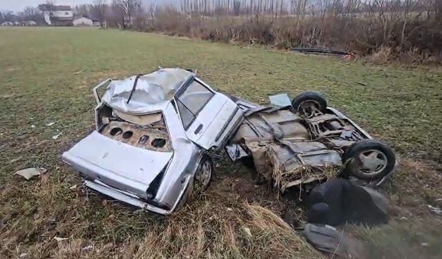 Zile’de Feci Kaza! Araç İkiye Bölündü, Sürücü Hayatını Kaybetti