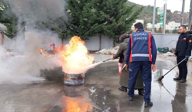 Tokat’ta Yangın Güvenliği Seferberliği: BELMEK Personeline Uygulamalı Eğitim