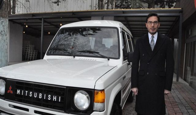 “Efsane Vali”nin Restore Edilen Makam Aracını, Oğlu Başkan Yazıcıoğlu Kullanacak