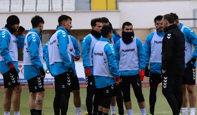 Erbaaspor Seriye Bağlamak İstiyor: Karaman Deplasmanında Zorlu Randevu!