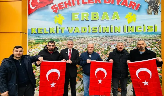 Erbaa’da Bayrak Seferberliği: İş İnsanı Galip Şanlı’dan 5 Bin Ücretsiz Bayrak