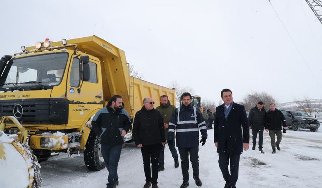 Tokat Valisi Abdullah Köklü, Karla Mücadele Çalışmalarını Yerinde İnceledi