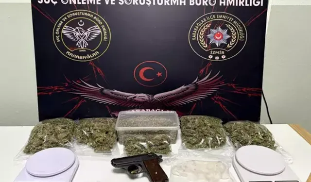 Kuş Kümesine Gizlenen Uyuşturucu ve Silah Ele Geçirildi