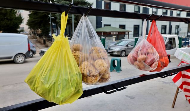 Tokat’ta Pazarlarda "Askıda Sebze-Meyve" Dönemi