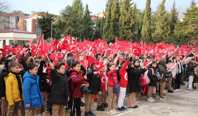 Erbaa’da Ders Zili "Albayrak" Gölgesinde Çaldı: 18 Bin Öğrenci İçin İkinci Dönem Heyecanı!