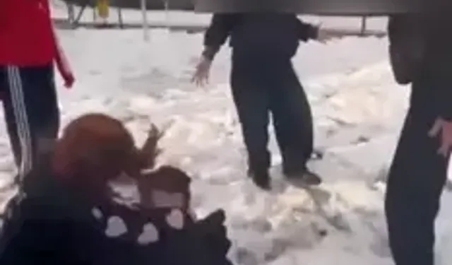 Bolu’da Parkta Kız Öğrencilere Şiddet