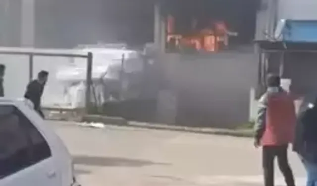 Köpük Atölyesinde Yangın: 1 Kat Kullanılamaz Hale Geldi