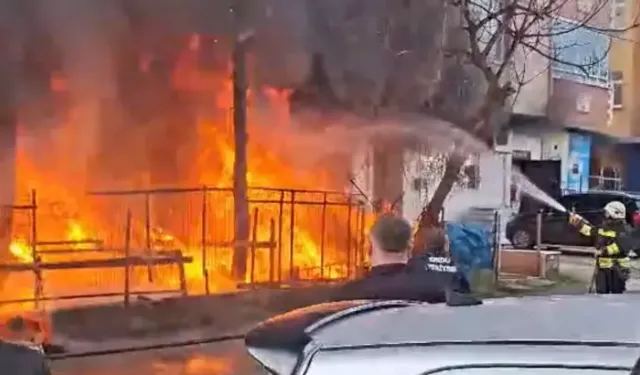 Fatsa’da Hırdavat Bahçesinde Yangın