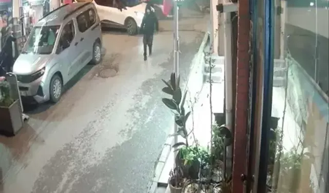 Beyoğlu’nda Boynunu Kendisi Kestiğini Söyledi