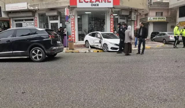 Nusaybin’de Cip İle Otomobil Çarpıştı: 1 Yaralı