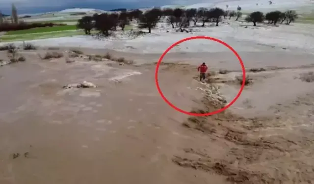 Diyarbakır’da Sel: Mahsur Kalan Kişi Traktörle Kurtarıl