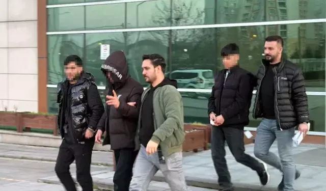 Büfeden 15 Bin Liralık Hırsızlığa 2 Tutuklama