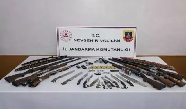 Derinkuyu’da Ruhsatsız Silah Operasyonu: 5 Gözaltı