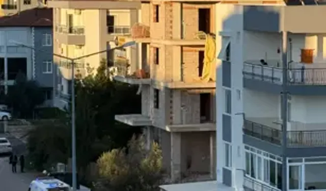 İnşaatta Asansör Boşluğuna Düşen İşçi Yaralandı