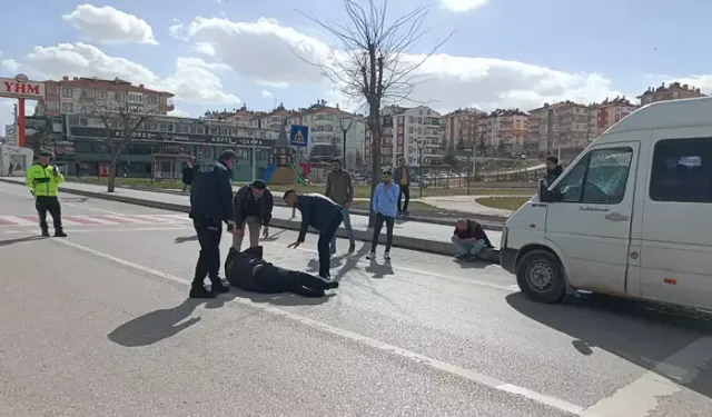 Karaman’da Minibüsün Çarptığı Yaya Ağır Yaralandı