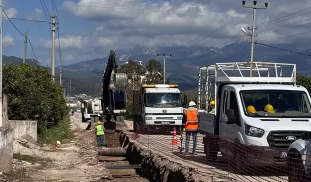 AEDAŞ, Kumluca’da Elektrik Şebekesini Güçlendiriyor