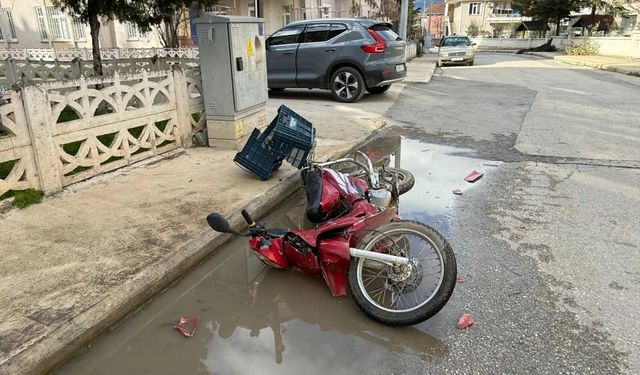 Şase Numarası Silinmiş Motosiklet Kaza Yaptı: 3 Yaralı