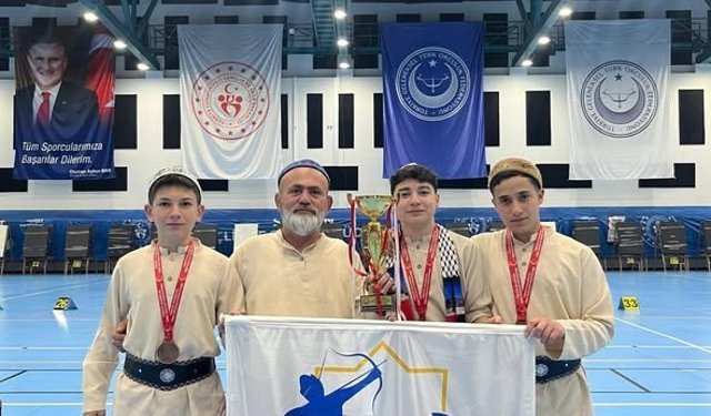 Erbaa’nın Genç Okçuları Türkiye Podyumunda: Çifte Bronz Gururu!