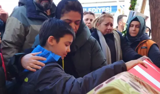 Çekmeköy’de Öldürülen Öğretmen Konya’da Defnedildi