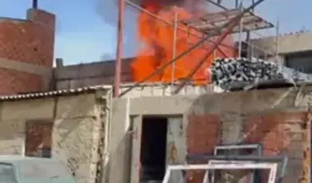 Eskişehir’de Mobilya Deposunda Yangın Çıktı