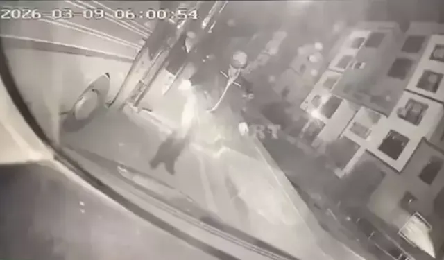 Adana’da Yol Kavgası: Minibüs Otobüse Çarptı