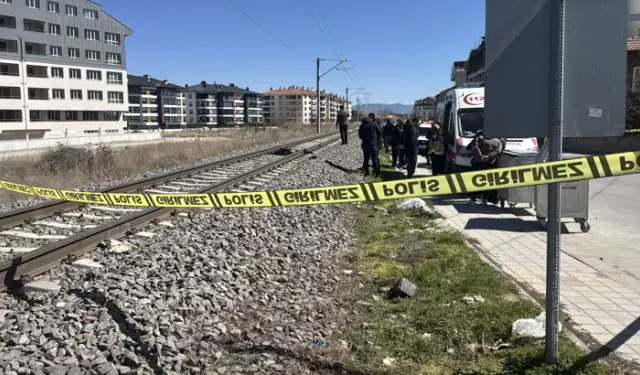 Kütahya’da Tren Kazası: Hemzemin Geçitte 1 Ölü
