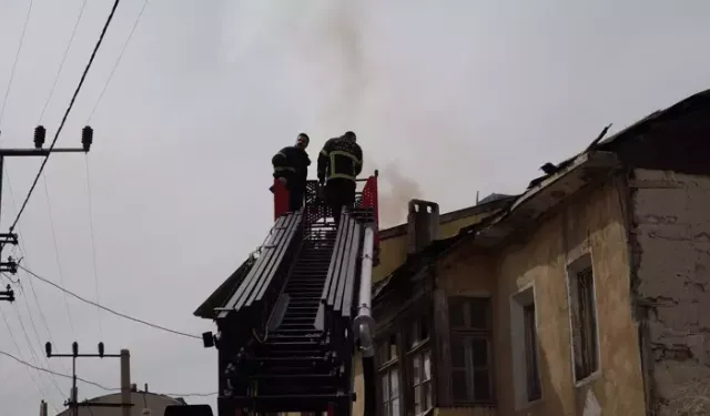 Boş Evde Sobadan Çıkan Duman Paniğe Neden Oldu