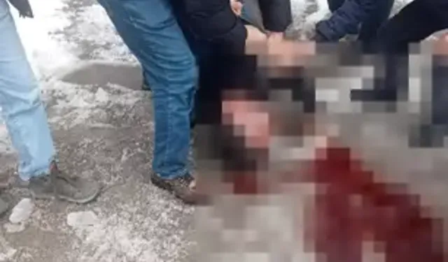 Çatıdan Düşen Buz Kütlesi Bir Kişiyi Ağır Yaraladı