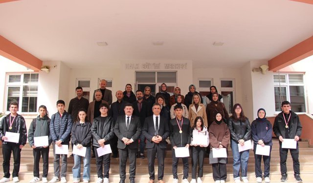 Tokat’ta "Gönüllerin Dili" Yarıştı: Yunus Emre Okumaları Finali Tamamlandı!