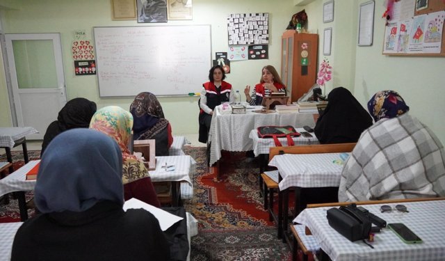 Tokatlı Kadın Çiftçilere "Altın" Değerinde Eğitim: Fransız Araştırmacılar da Takipte!