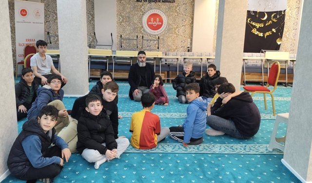 Erbaa’da Gençlerin Yeni Rotası: Üç Farklı Merkezde "Maneviyat ve Sosyal Hayat" Bir Arada!