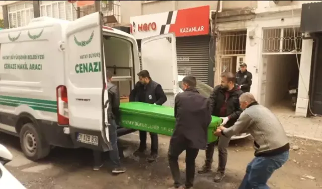 Dörtyol’da 75 Yaşındaki Adam Evinde Bıçaklanarak Öldürüldü