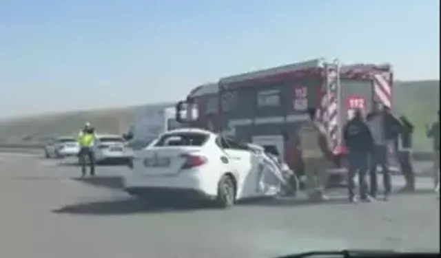 Ankara’da Otomobil TIR’a Çarptı: Sürücü Ağır Yaralı