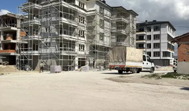 Kütahya’da İskele Kazası: 2 İşçi 12 Metreden Düştü