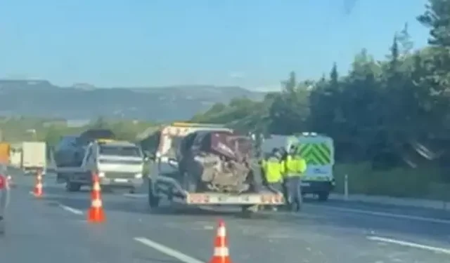 Tarsus Otoyolunda Kaza: 1 Ölü, 2 Yaralı