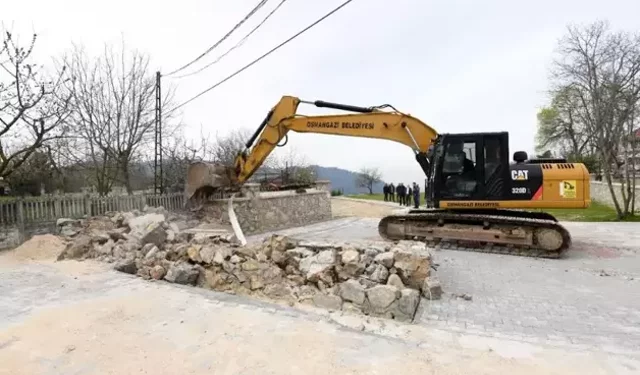 Bursa’da Sit Alanında Kaçak Duvar Yıkıldı