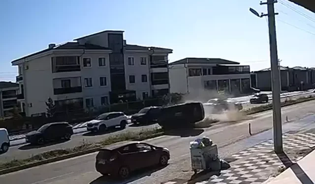 Korkutan Kaza: Otomobil Takla Attı, 5 Kişi Yaralandı