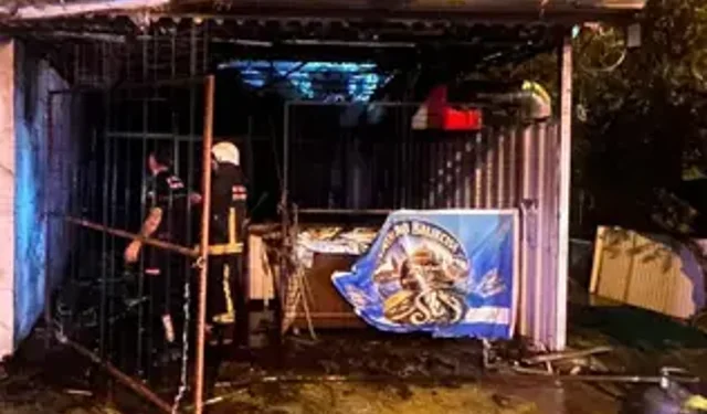 Balıkçı Yangını: İş Yeri Kül Oldu, Kasapta Hasar Oluştu