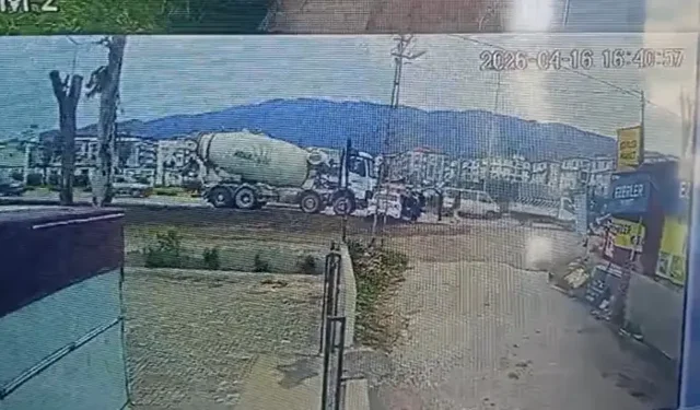 Hatay’da Beton Mikseri Otomobili Sürükledi: 1 Yaralı