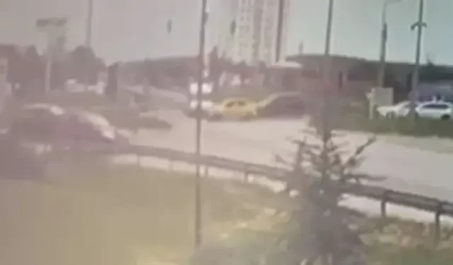 Edirne’de Ambulans İle Taksi Çarpıştı: 5 Yaralı
