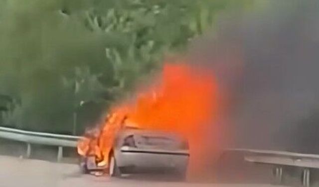 Tokat’ta Seyir Halindeki Otomobil Yandı